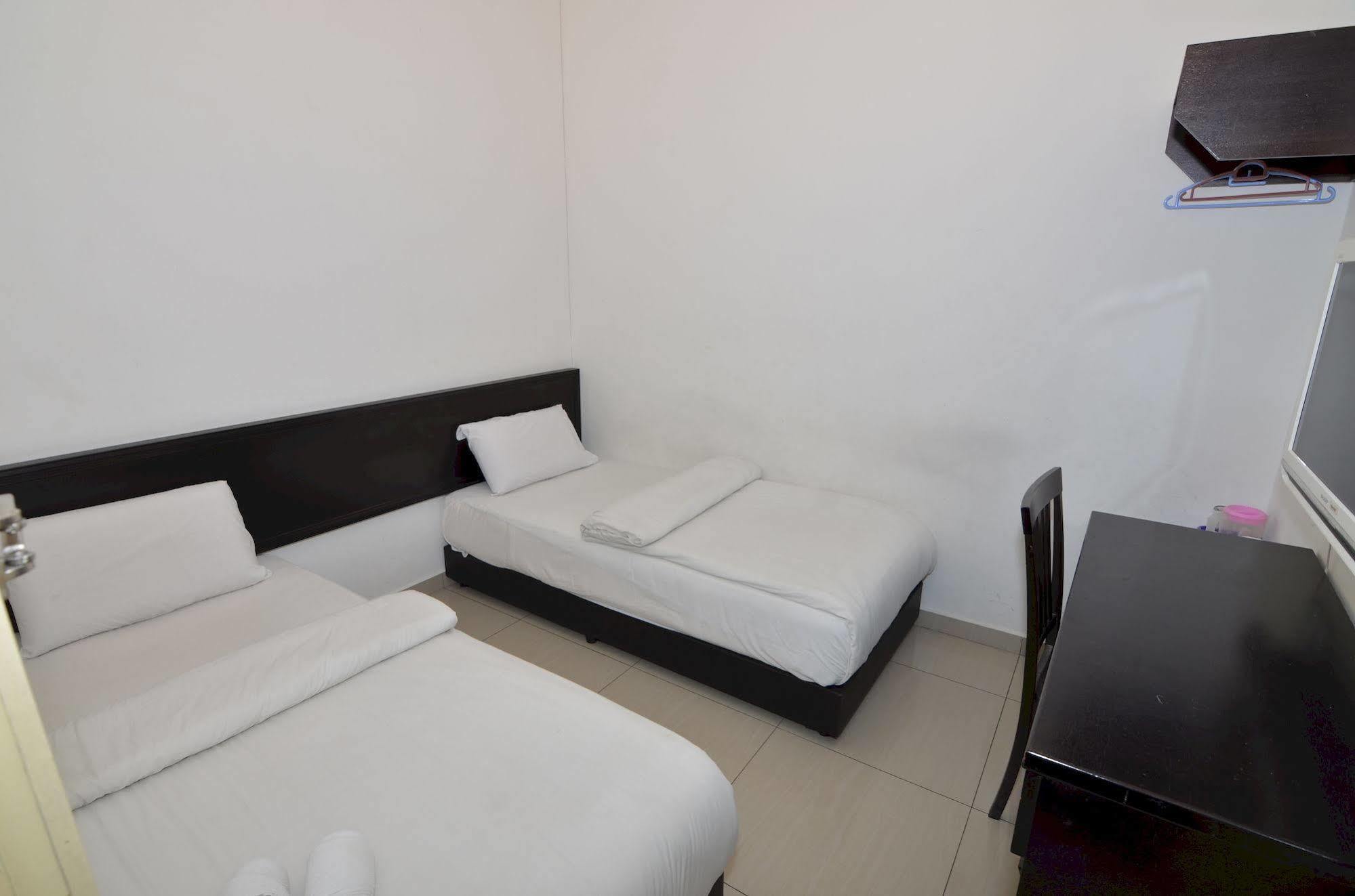 Hotel Alam Indi Johor Bahru Exterior photo